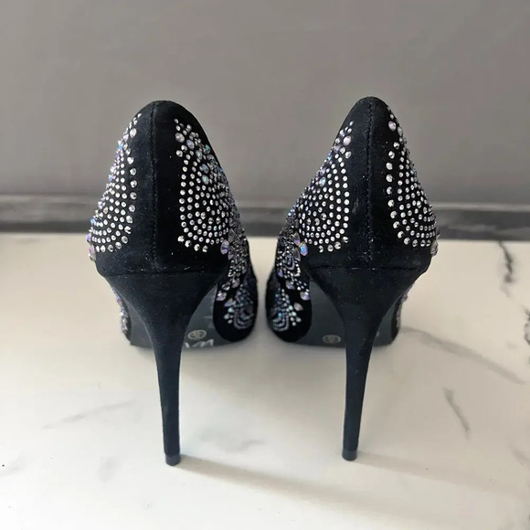 Anne Michelle Black Suede Rhinestone Pumps Size 8 - Picture 8 of 11